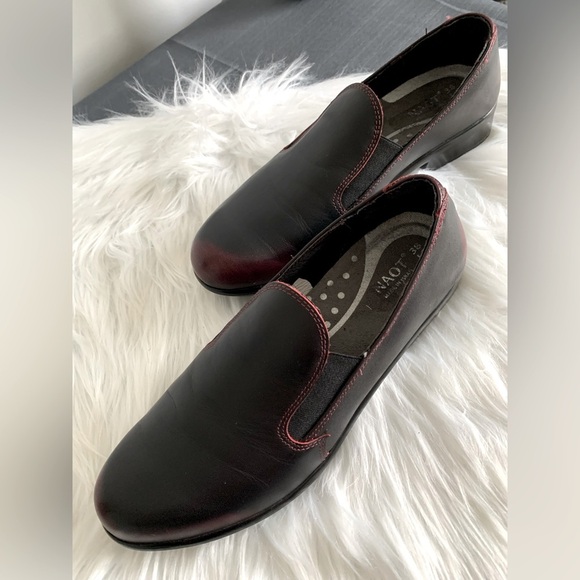 Naot Loafers Black/Burgundy Leather NWOT SZ:EU38 L7 - Picture 6 of 7